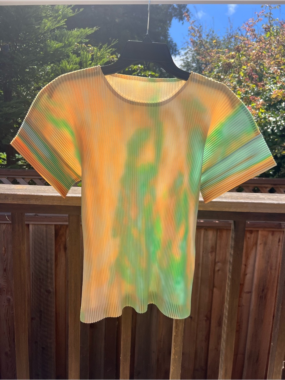 Pleated Short-Sleeve Top in Yellow & Green